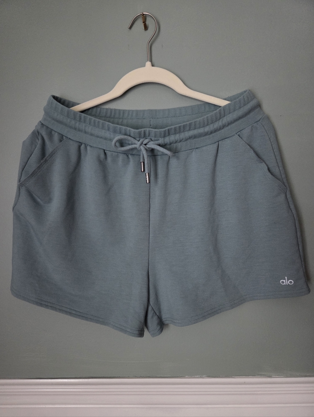 Alo Women's Drawstring Shorts